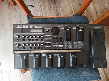 Pedaliera Boss Gt-8