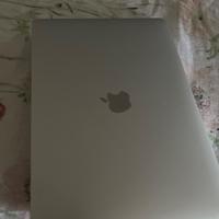 MacBook Pro 13" Chip Apple M1 / CPU 8‑core / GPU 8