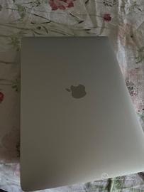 MacBook Pro 13" Chip Apple M1 / CPU 8‑core / GPU 8