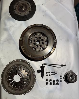 Frizione bimassa  LUK per motore 1.3 multijet 90cv