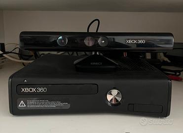 Xbox 360 + Kinect + 2 Controller + 8 Giochi
