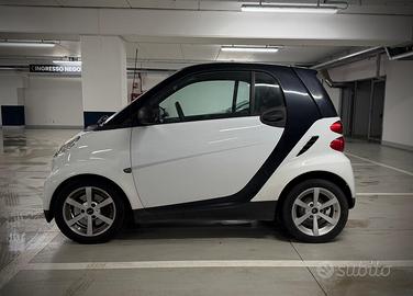 SMART  FORTWO 451 CDI