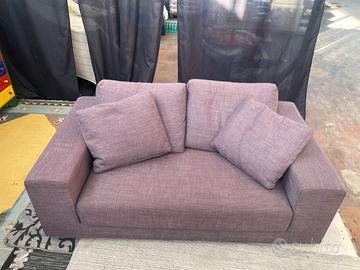 COPPIA DIVANI tre posti con POCHI MESI DI VITA