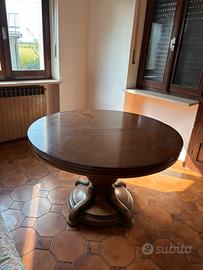 Tavolo circolare in legno