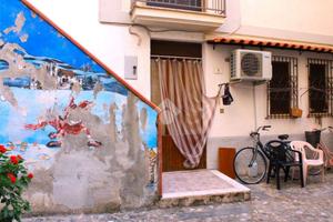 MONOLOCALE A DIAMANTE