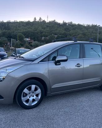 Peugeot 5008 1.6 HDi 112CV Business