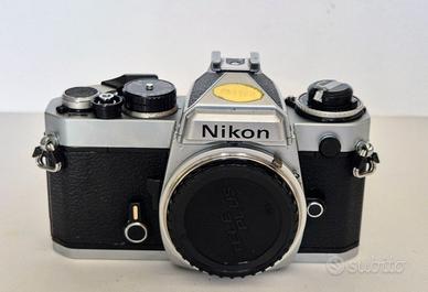 Nikon FE Silver Solo corpo macchina fotografica re