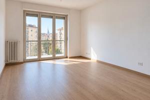 Vuoto : trilocale in corso lombardia