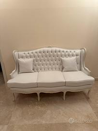 Divano tre posti trapuntatura pelle bianca