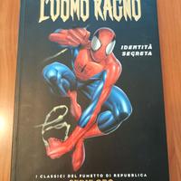 Libro fumetti UOMO RAGNO 