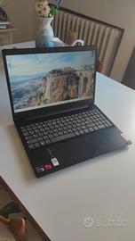 portatile lenovo Ryzen 5 e 12gb di ram