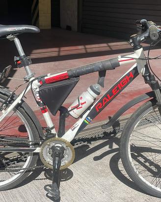 Mtb Raleigh front