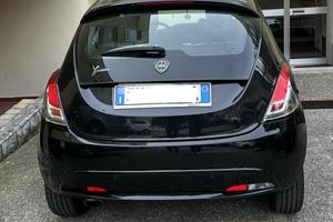 Lancia Ypsilon 1.2 Benzina 69cv GOLD-Neopatentati