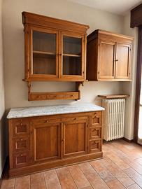 Credenze in legno massello e marmo di Carrara