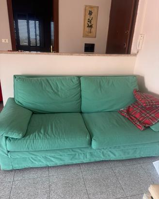 Divano letto disponibile ad Agrate Brianza