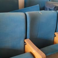 Poltroncine sedie da teatro di modernariato