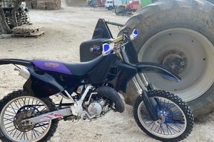 YAMAHA YZ 125
