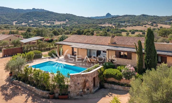 Villa Indipendente con piscina San Giovanni, Olbia