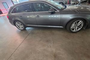 AUDI A4 S'LINE