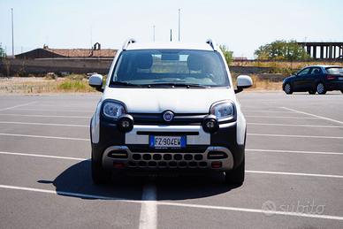 Fiat Panda 1.0 FireFly SeS Hybrid City Cross 51kw