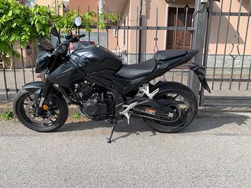 Honda CB 500 Hornet 2025