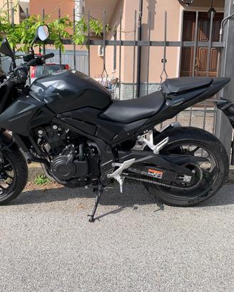 Honda CB 500 Hornet 2025