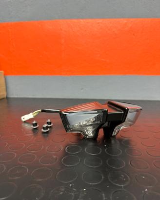 Faretto posteriore ktm 690 63514040000