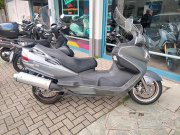Suzuki Burgman 650 Executive Abs