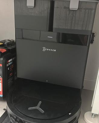 Robottino aspirapolvere lavapavimenti ecovacs NERO