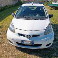 Toyota Aygo anno 2012 neopatentati 