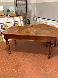 Tavolo antico