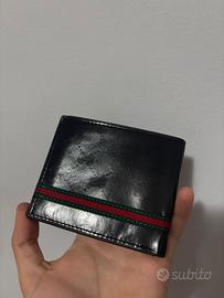 Portafoglio Uomo Nero con Striscia Colorata