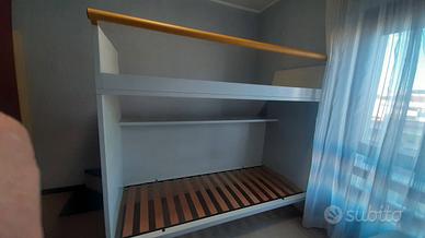  Letto a castello con pedana