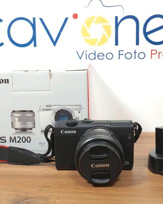 Canon Eos M200 + 15-45mm