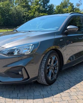 Ford Focus  SW 1.0 ecoboost ST-Line Co-pilot s