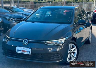 Volkswagen Golf 1.0 eTSI EVO DSG Life-2022