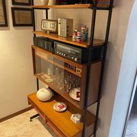Libreria modernariato stile scandinavo