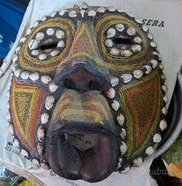 Maschera tribale Africana in legno