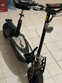 Monopattino elettrico DTM Racing – €150