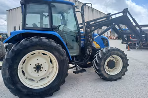 TRATTORE USATO NEW HOLLAND MODELLO 5050 DT