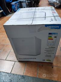 Mini congelatore MD 37575, capacità 33 L