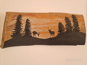 Quadro da montagna in legno vecchio: cervi e bosco