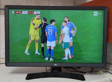 TV LG 24 pollici full hd con decoder interno T2.
