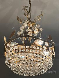 Lampadario con gocce in cristallo