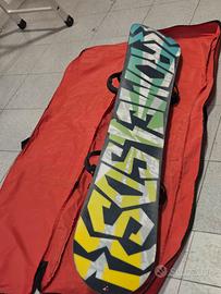 tavola snowboard  e scarponi