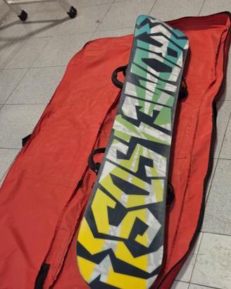 tavola snowboard  e scarponi