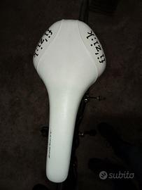 Sella bici corsa Fizik Antares