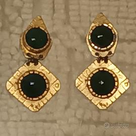 Orecchini pendenti a forma geometrica