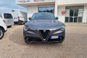 Alfa Romeo Stelvio 2.2 Turbodiesel 210 CV AT8 Q4 V