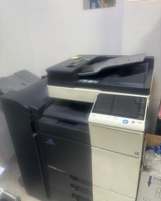 Fotocopiatrice e finisher kon minolta bizhub c224e